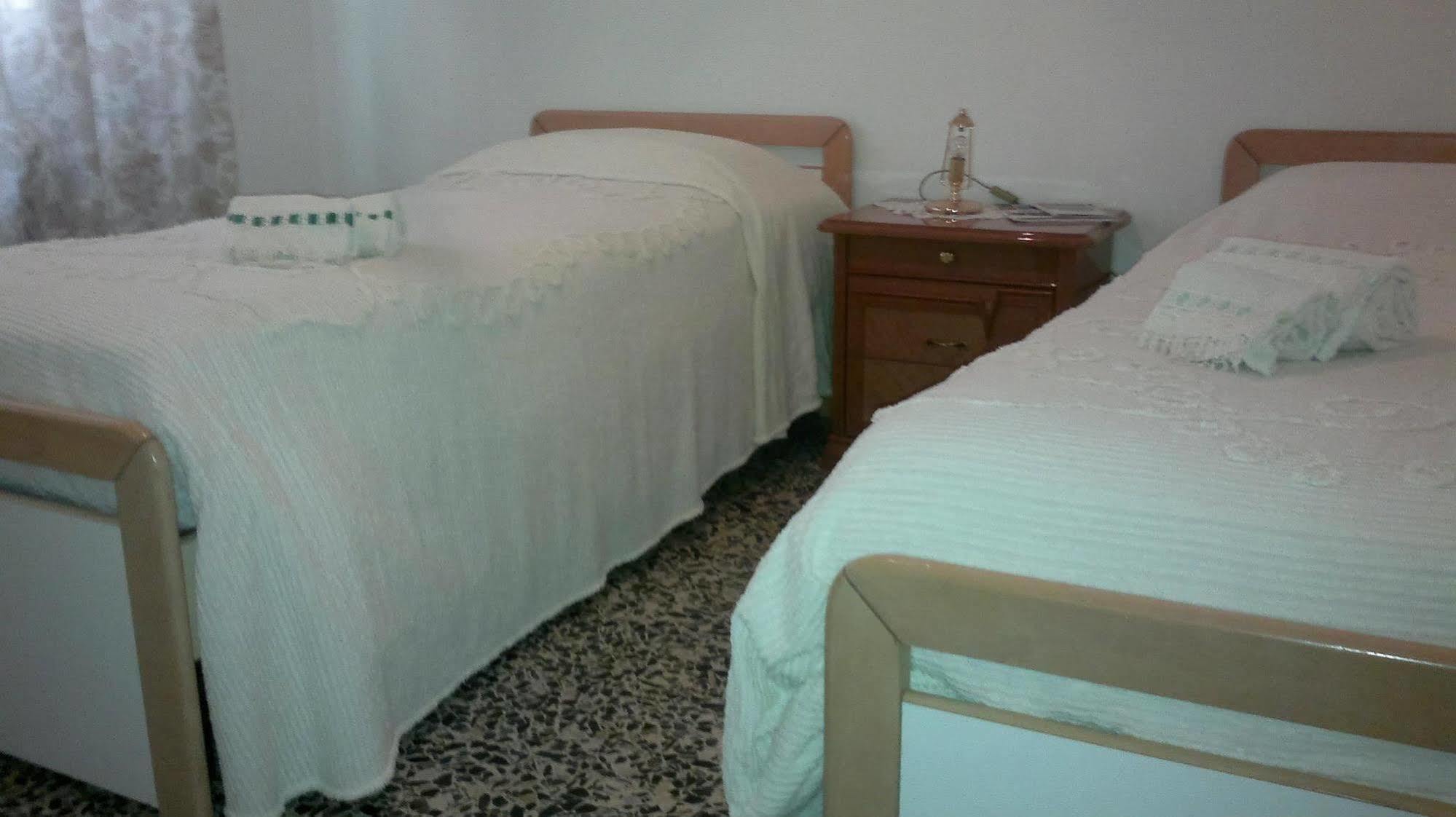 B&B In Centro San Benedetto del Tronto Eksteriør billede